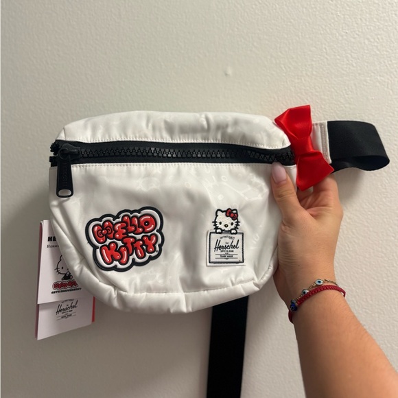 Herschel x Hello Kitty Fanny pack - Picture 1 of 1